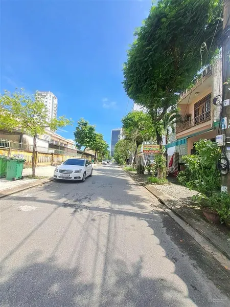 Bán lô đất mt phạm thiều, dt 200m2 ngang 10m sát biển