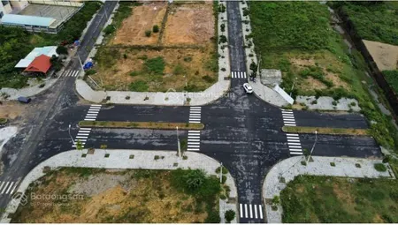 Chính chủ gửi bán lô góc đẹp nhất b27 trục đường 18.5m , diện tích 160m2