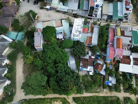 Lô đất đẹp nằm ngay cạnh khu tắm bùn iresot nha trang