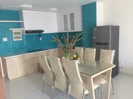 Chính chủ bán căn hộ full nội thất tại chung cư gold star tt thủ dầu một 2,05tỷ 1 p.khách 2pn 2wc