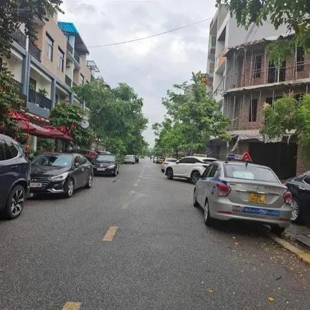 2 lô liền nhau mặt phan huy chú. bò sơn 4. p võ cương dt 153m2 mt 10m hướng đn. giá 30 tỷ