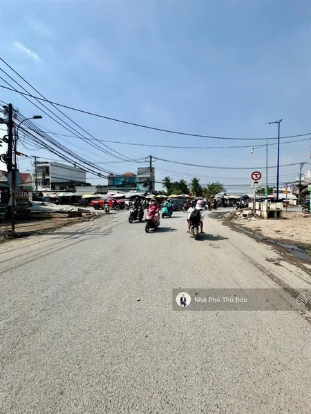 Bán đất lò lu hẻm ôtô xây dựng tự do gần cầu tăng long lã xuân oai khu cnc
