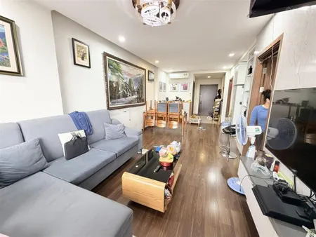 Ban căn hộ chung cư five star garden, nhà đẹp ở ngay, tầng trung đẹp, ban công hướng mát