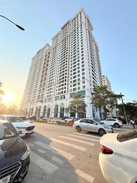 Bán căn mặt chính lê lợi 76,1m2 t26 view bao trọn thành phố ngắm pháo hoa giao thừa cc eden garden
