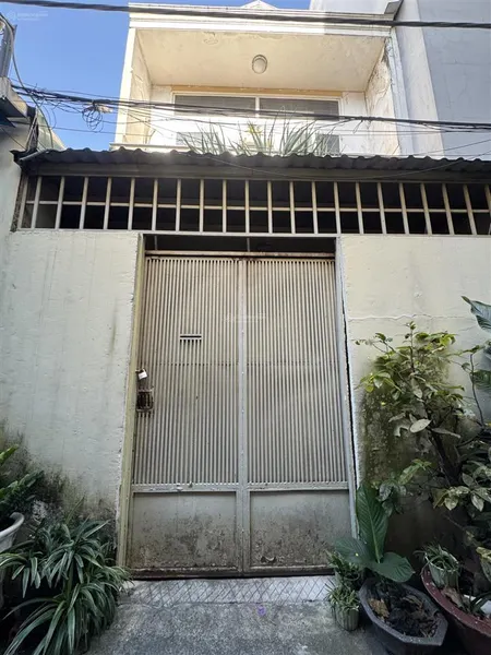 Bán nhà nguyễn tất thành quận 4, 50m2x4,4x2 tầng, đã có sổ chỉ 4,5 tỷ