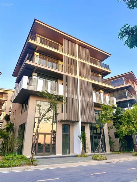 Chỉ bỏ 3 tỷ sở hữu ngay 1 căn bt liền kề mặt biển bãi cháy, nhận nhà ngay, sổ đỏ bàn giao ...