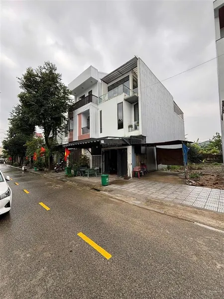 Bán đất mt đường sơn thuỷ 3 ngũ hành sơn, gần bãi tắm .dt 94m2 giá 6ty890 0942 992 ***
