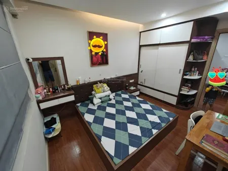 Bán căn hộ 2pn 70m2 nội thất mới tinh xịn sò, tầng trung đẹp. ban công thoáng mát, giá chỉ 6,9 tỷ
