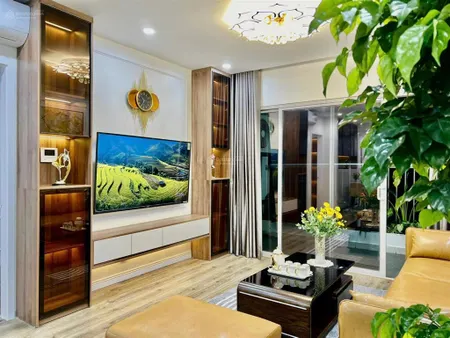 Bán gấp 3 phòng ngủ 101m2 sun square sổ đỏ có sẵn full nội thất có lốt xe ô tô giá chỉ 80 triệu/m2