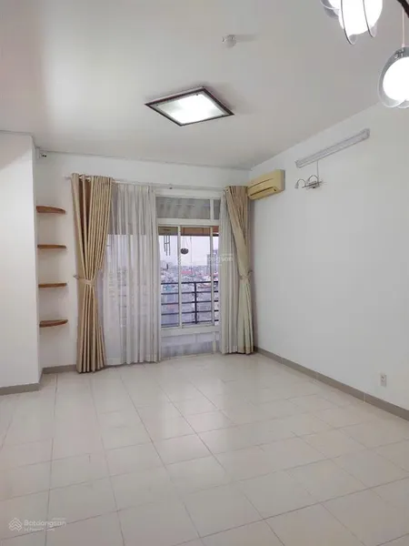 Cần bán căn hộ chung cư thuận việt đ/c 319 lý thường kiệt phường 15 quận 11, diện tích 90m2