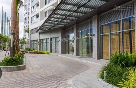 Kẹt tiền bán gấp cc green valley. 3pn, 2wc, 120m2. giá tốt 10,5 tỷ ô xe hầm. đầy đủ nội thất đẹp