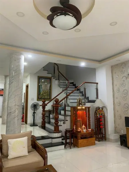 Nhà phố conic vị trí cực đẹp dt 140m2 (7x20m) xây 1 trệt 2 lầu giá 12.5 tỷ