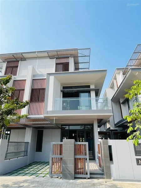 Đông tăng long cần bán nhà 5*20 7,8 tỷ 8*20m 11 tỷ 10*20m 16tỷ 320m2 19,5 tỷ 20*20m 30 tỷ