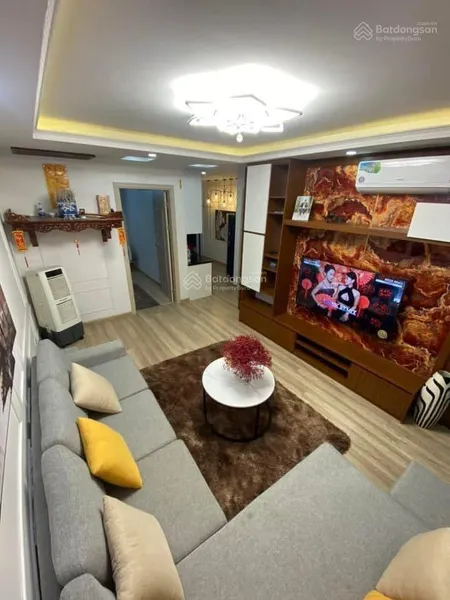 Cần bán nhanh căn 48,9m2 gồm 2 phòng ngủ ruby city ct3 phúc lợi. để lại nội thất. 0981 716 ***