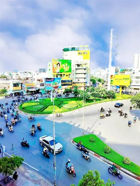 7.5 tỷ ngay lê đại hành lữ gia (6x9m, 54m2) 3 tầng đúc btct trước nhà đậu được 4 xe hơi