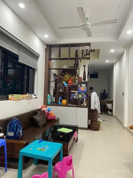 Siêu hiếm! nhà lô góc phan đình giót la khê 49.5m², ô tô vào nhà, sửa được thang máy, 11.7 tỷ