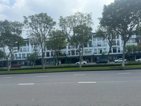 Chính chủ bán shophouse 4 tầng 2 mt nguyễn sinh sắc, khu a4,đã hoàn thiện và có sổ cá nhân