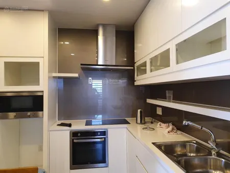 Cần bán căn hộ star hill phú mỹ hưng, q7 3 phòng ngủ full nội thất đẹp 95m2. giá chỉ 9.5 tỷ