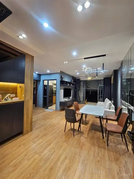 Bán chcc helios tower 75 tam trinh. dt 62m2 2 phòng ngủ, 2 vệ sinh. giá 6 tỷ. 0983 282 ***