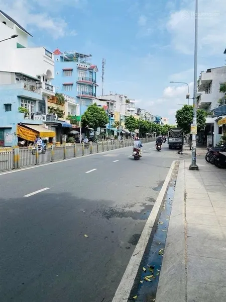 Mặt tiền kinh doanh đường tân hoá quận 11 61m2 2 tầng chỉ 11.5 tỷ tl