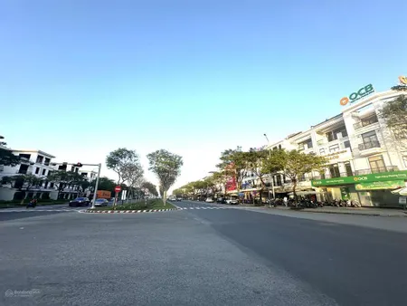 Hàng hiếm bán shophouse 5 tầng 2 mặt tiền trước sau đường nguyễn sinh sắc sổ hồng sẵng dòng tiền
