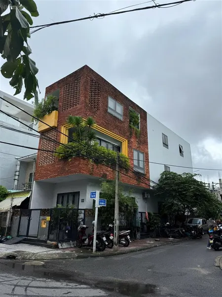 Bán nhà 3 tầng góc 2 mặt tiền phan bôi an nhơn 9 phố hàn quốc sầm uất biển mỹ khê