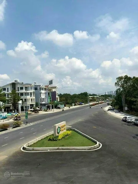 Chính chủ bán nhà mặt tiền đường phạm hùng. 100m2, hầm 3 lầu. hoàn thiện mặt ngoài bán 15,5 tỷ (tl)