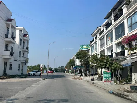Shophouse 75m2, 4 tầng nhìn 3 tòa chung cư đang xây 547 căn hộ giá 7,2 tỉ kinh doanh bất chấp