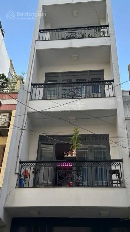 Nhà bán nở hậu mặt tiền 3/2 quận 11