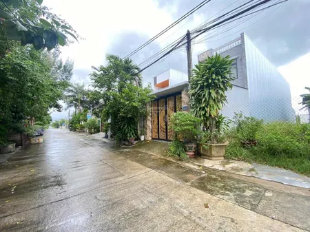 Đất kiệt oto phan văn định . gần mikazuki diện tích 284m2 ngang 8m zá 30triêu/m2