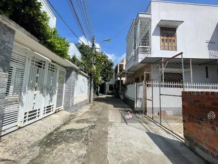 Bán đất gần biển đường phú đức vĩnh hải nha trang hướng tây nam, đường ô tô, sổ đỏ riêng