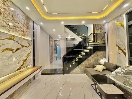 Bán nhà 3 tầng 2 mặt tiền kiệt sau lưng đường hoàng văn thái, gần các tiện ích trung tâm tđà nẵng