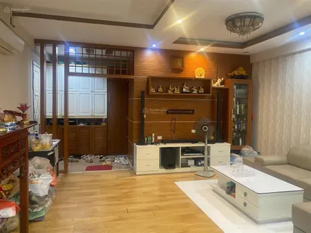 Bán căn hộ chung cư 310 minh khai, căn góc 2 thoáng , nhà đẹp ở ngay , ban công hướng mát