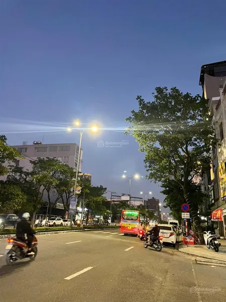 Bán nhà 4 tầng đường 3/2 ngay trung tâm đà nẵng giá 20,5 tỷ tl