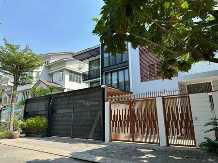 Biệt thự đẹp nhất phú mỹ vạn phát hưng giá chưa đến 150tr/m2 10.5x21m giá 30.5 tỷ 0906 615 ***