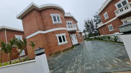 Duy nhất một căn villa 2 tầng hoa tiên paradise, chủ nhà cần trả nợ, bán gấp, giá ngợp. ngay