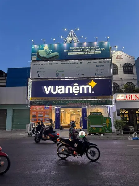 Vị trí rất đẹp mt trần quang diệu, quận 3 7.5x20m 4 tầng cho thuê 120 triệu/th giá 56 tỷ