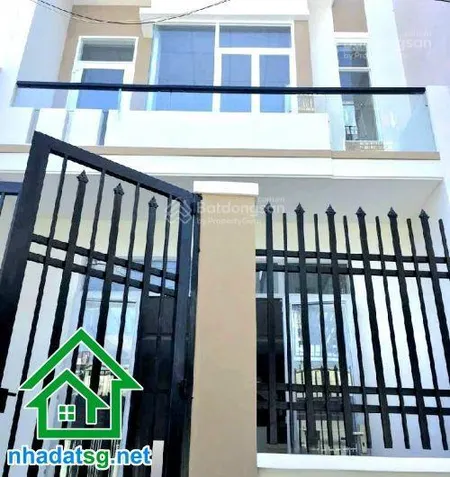 Chỉ 6,9 tỷ nhà 2 tầng 76m2 (5x15)m sát aeon tân phú hẻm xe tải 6m