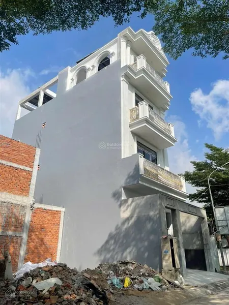 Khu dân cư phước kiển lê văn lương 80m2 4 tầng btct có điện năng lượng mặt trời hoàn thiện