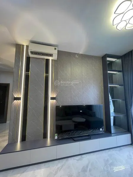 Bán căn hộ chung cư hoàng kim thế gia, 2,8 tỷ, 66 m2, 2pn + 2wc, 0949 200 *** vân anh