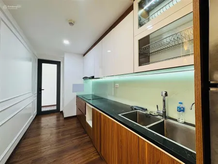 Bán cc handico 33 lê văn lương, dt 97m thông thuỷ. căn góc. tell 0934 288 ***