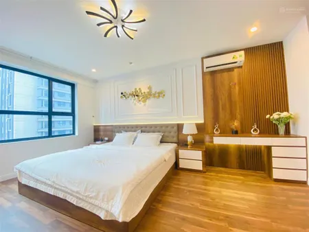 Chính chủ bán ch green diamond 93 láng hạ 140m2 3pn 125tr/m2 full nt, view hồ, sđcc o966769078