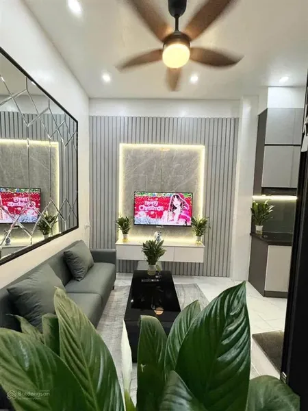 Nhà cực đẹp phố văn chương, đống đa. diện tích 16m2, 4 tầng, lô góc cách phổ chỉ 20m, giá 3.9 tỷ