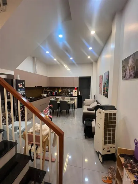 Nhà 3 tầng hẻm xe hơi thông chung cư 4s linh đông, phạm văn đồng thủ đức chỉ 7.1tỷtl
