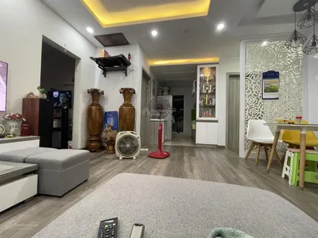 Tôi chuyển nhượng một số căn hộ tại kđt nghĩa đô, đường hoàng quốc việt dt 45 70m2 có sổ đỏ