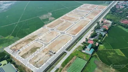 Em bán băng 1 nhà vác lâm thao phú thọ. lk2 09 diện tích 100m2 giá 2tỷ4. 0936 488 ***