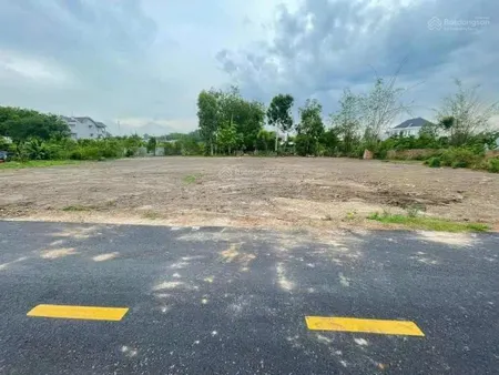 Chú hoàng gửi bán lô 280m2 + 100m2 thổ mt dh 504 lộ giới 32m ngay kcn 400ha, giá 650tr (bao sổ)