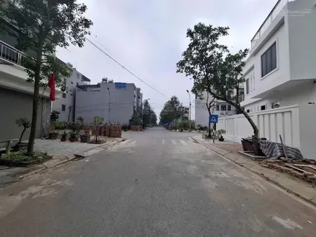 Rẻ rẻ nhất phường vũ ninh tp bắc ninh 68,4m chỉ nhỉnh 6 tỉ , đất phân lô bàn cờ, dg 8m có vỉa hè