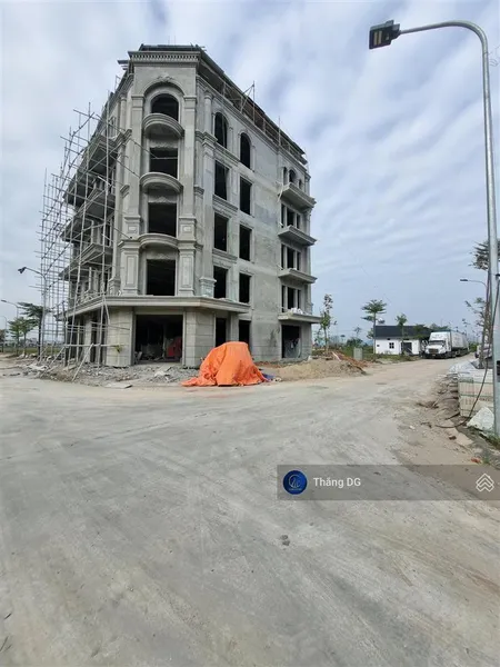 **100m² đấu giá bạch đa hướng đông nam, sát vành đai 4, giá trị thực đáng đầu tư**