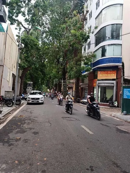 Lý nam đế nhà hiếm hoàn kiếm lý nam đế khu phố trung tâm dành cho người hiểu giá trị.